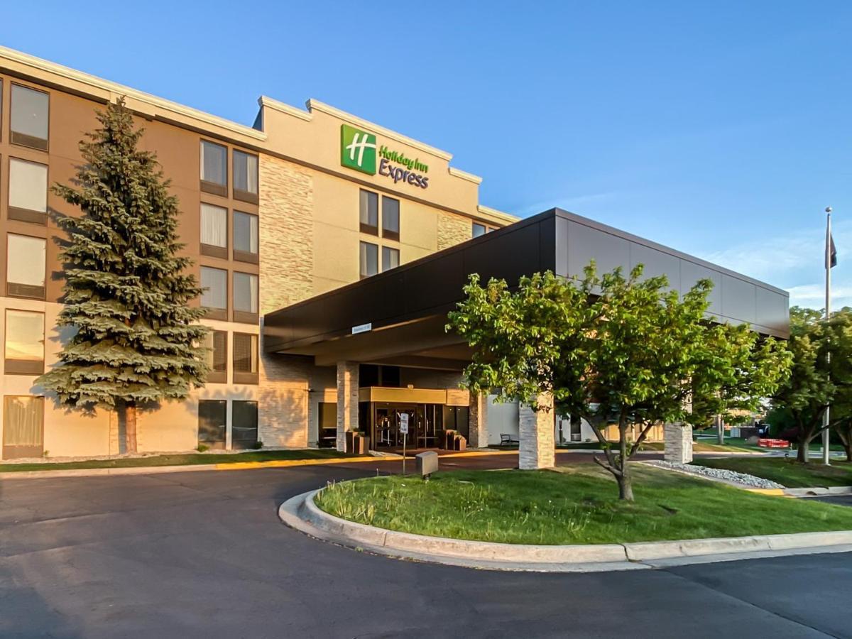 Holiday Inn Express Flint-Campus Area, An Ihg Hotel Exterior photo