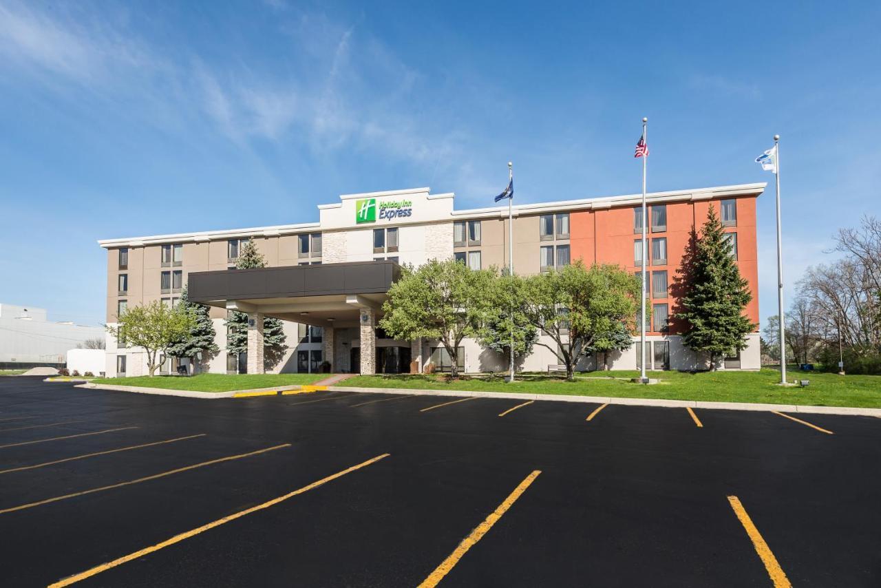 Holiday Inn Express Flint-Campus Area, An Ihg Hotel Exterior photo