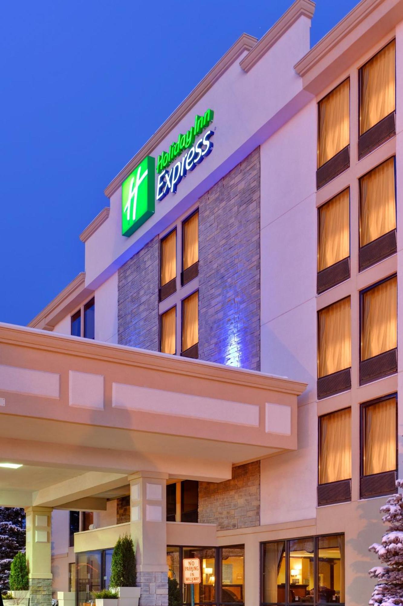 Holiday Inn Express Flint-Campus Area, An Ihg Hotel Exterior photo